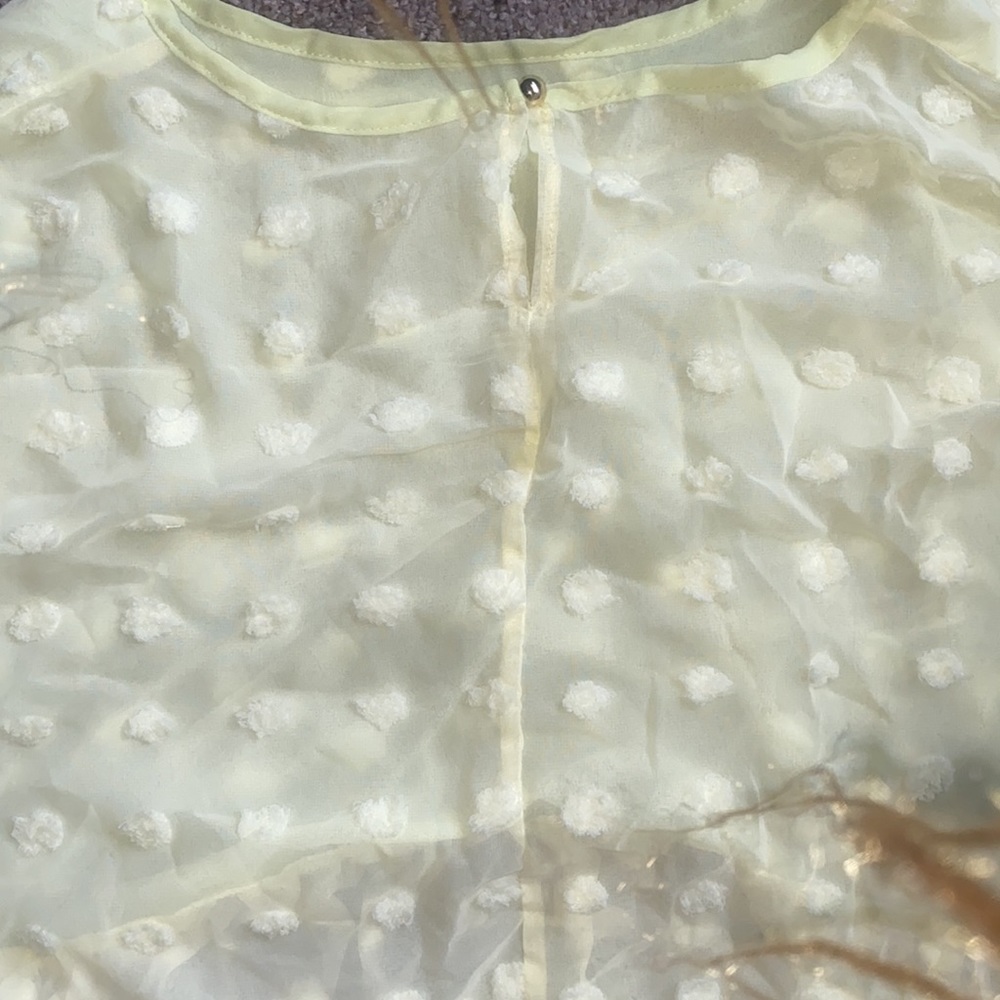 Yellow 4X Blouse - Picture 5 of 5